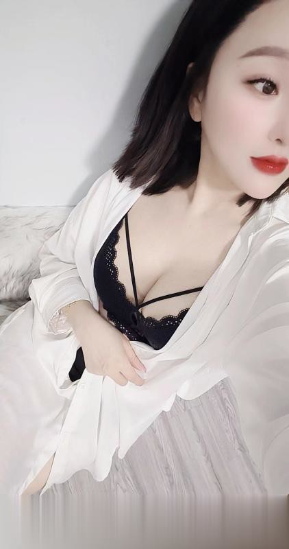 s蜜臀小骚妇-1.jpg